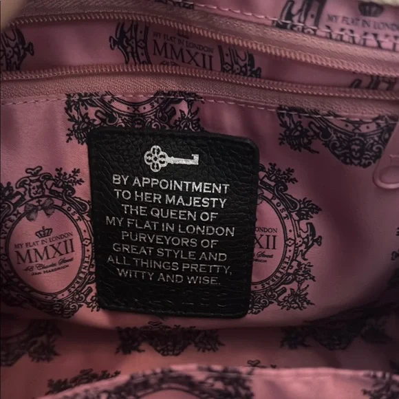 Vintage Rare My Flat In London Cream and Black Tote Bag - Picture 9 of 10